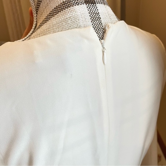 Halston Maxi Elegant White Wrap Dress - Picture 4 of 9